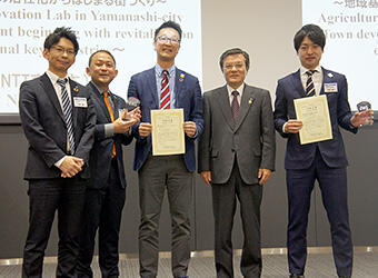 Representatives from NTT East and NTT FIELDTECHNO., which won the Grand Prize in the CSV section