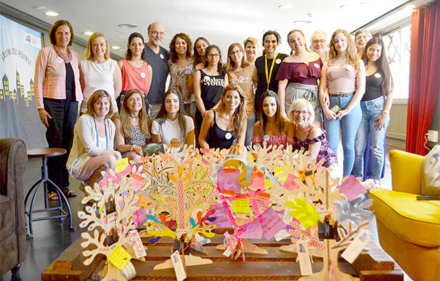 Members of the Púlsar Program for teenaged girls in Spain