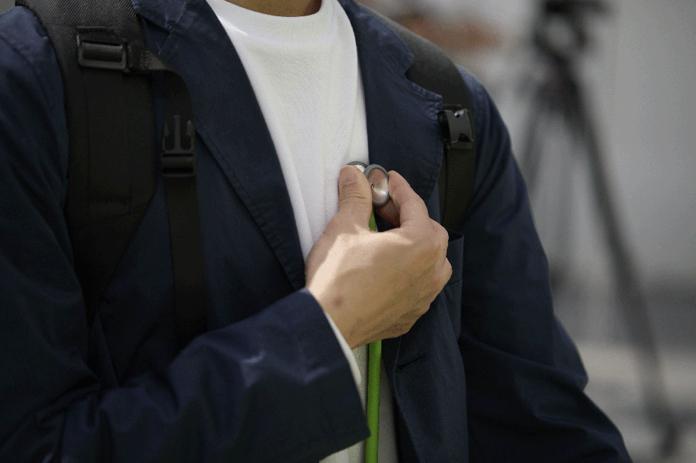 A Stethoscope That Sends Heartbeats