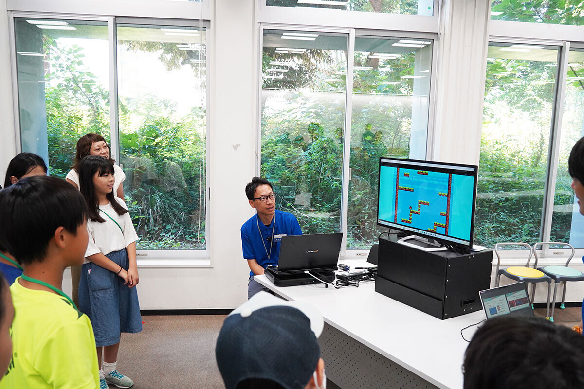 Image: Muscle-electric communication technology2