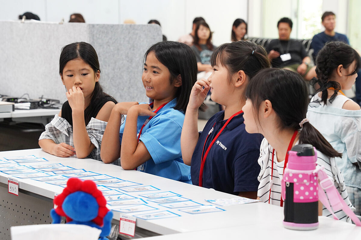 Image: Workshop 4: 'Let's think about the world of the future'2