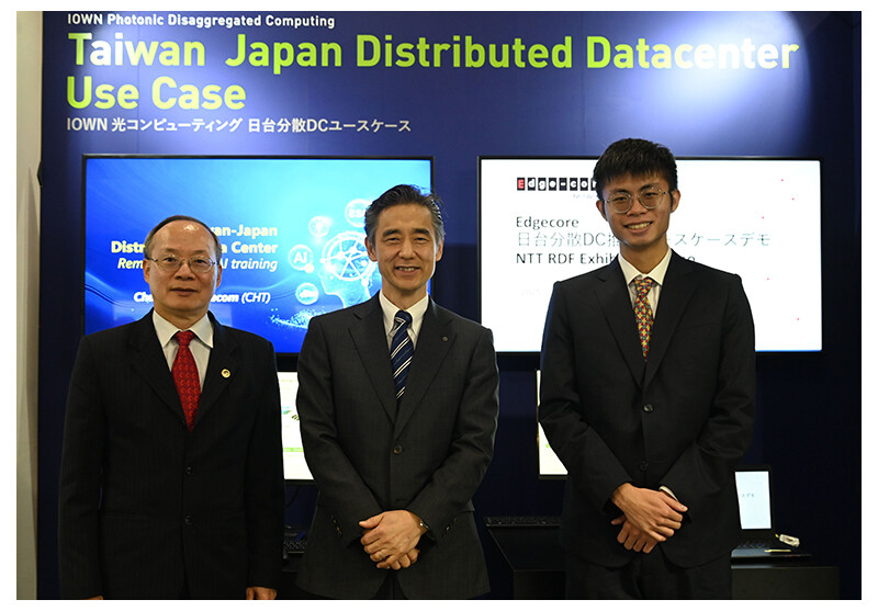 Chih-Hsiung Huang (left), CTO & SEVP of Chunghwa Telecom, Riaki Hoshino (middle), CTO and SEVP of NTT, and Chris Huang (right), EVP of Edgecore, showcased the Taiwan-Japan Distributed Datacenter Use Case at the 2025 NTT R&D FORUM.