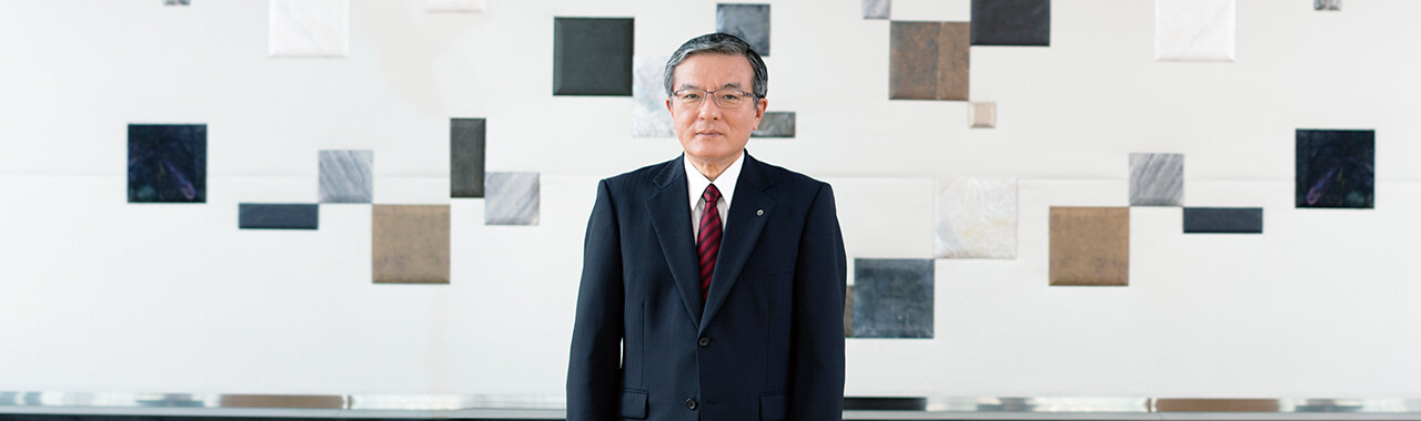 代表取締役社長 島田明の顔写真です。