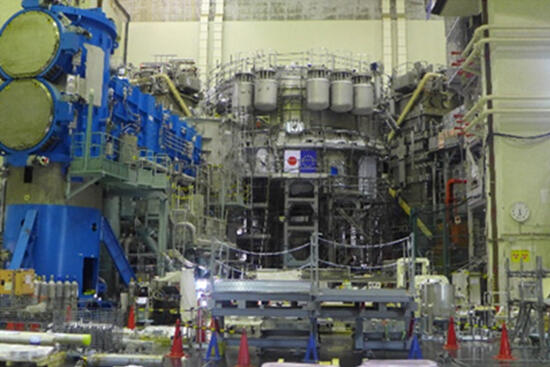 核融合プラズマ実験炉 JT-60SA(量研　那珂核融合研究所)