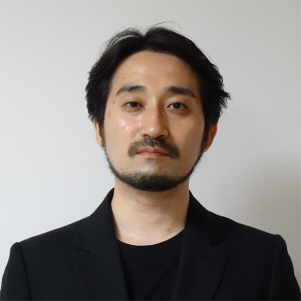 ネイバース株式会社　代表取締役　尾﨑 信 氏の写真