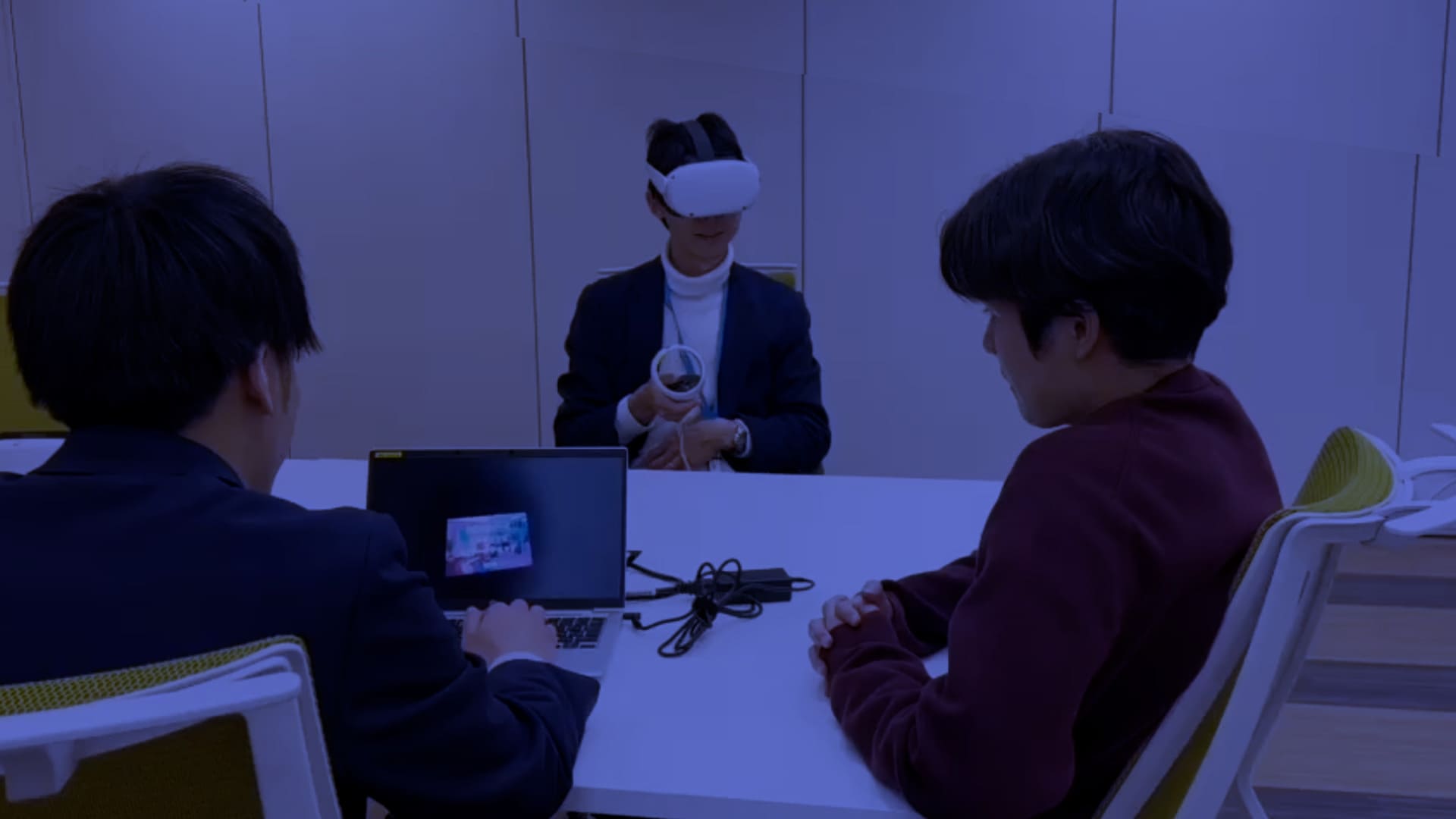 ”多様な社員の活躍を促進する2視点VR研修開発”のイメージ画像 / Image of ”2-perspective VR workshop”