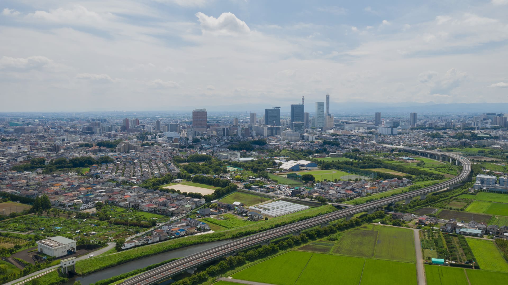 ”さいたま市内の中小企業DX化支援の取り組み”のイメージ画像 / Image of ”DX for SMEs in Saitama”