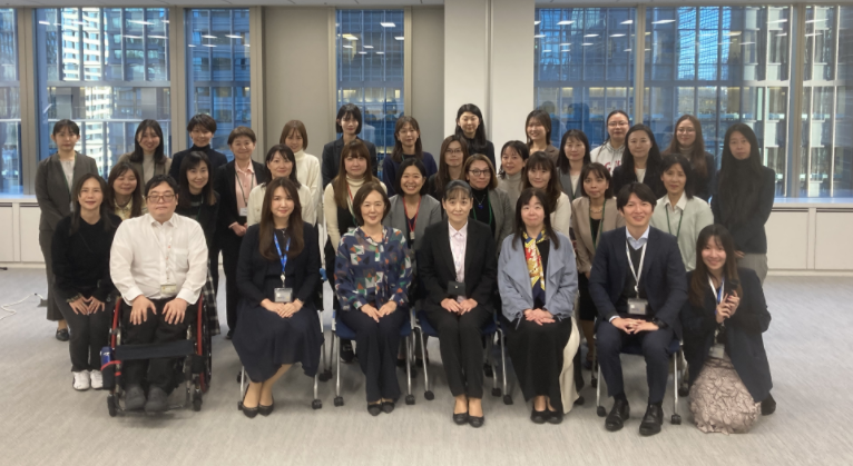 女性役員パネルディスカッションは会場参加・オンライン参加のハイブリッドで実施